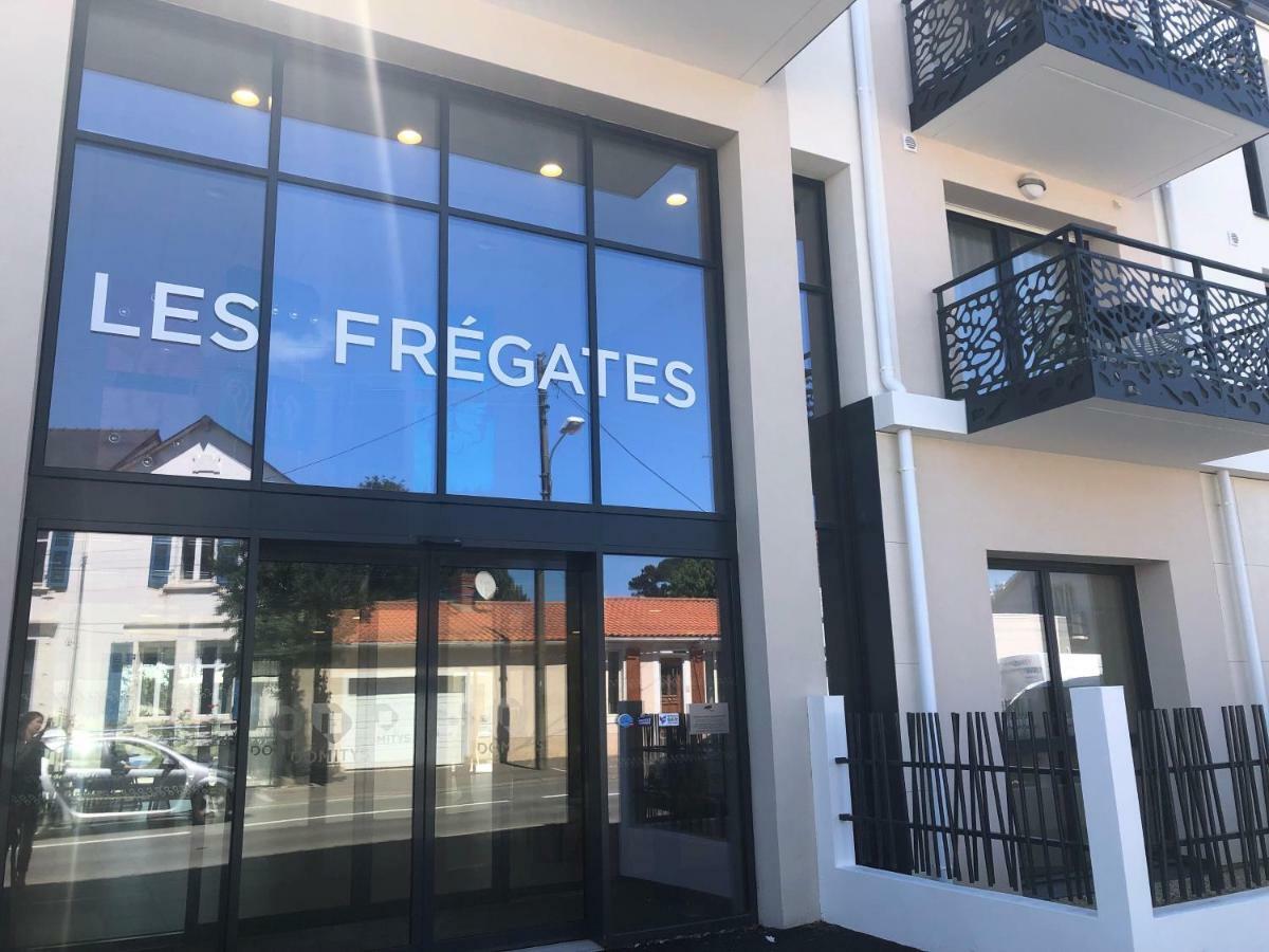 Апарт отель Domitys Les Fregates Ле-Сабль-д’Олон Экстерьер фото